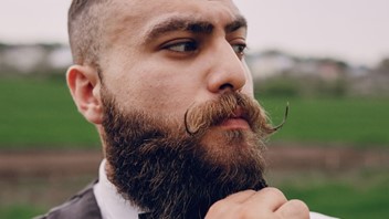 Know the right beard style for your face shape this 2023