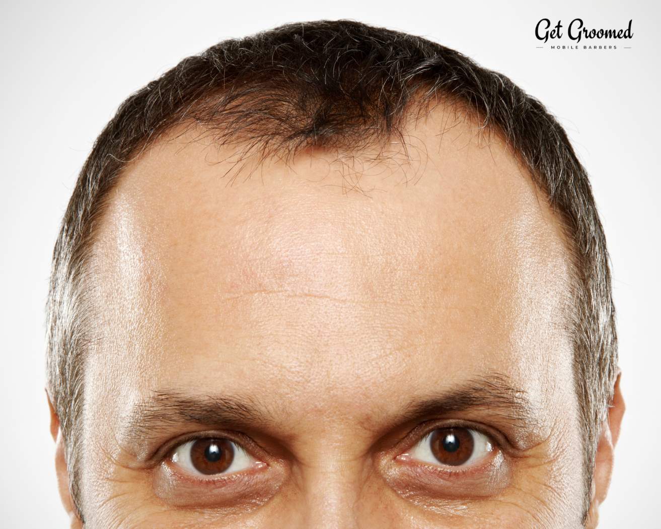 Managing Oily Hair and Forehead Shine: Grooming Tips That Work