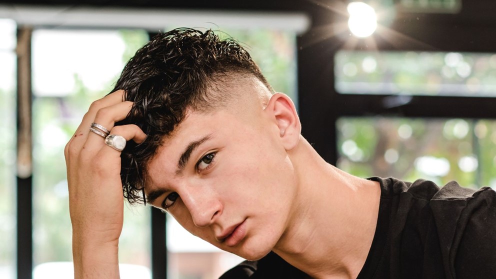 Why Men Are Embracing Natural Texture and Effortless Styles